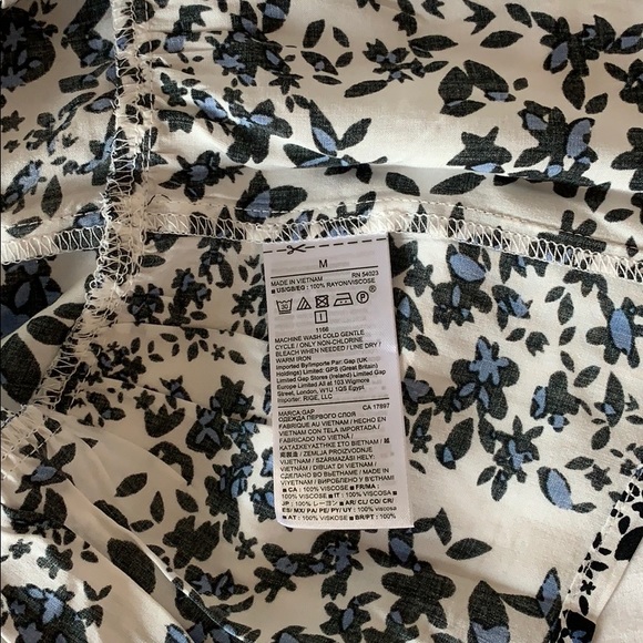 Gap white and blue and black floral peplum top - Picture 7 of 7